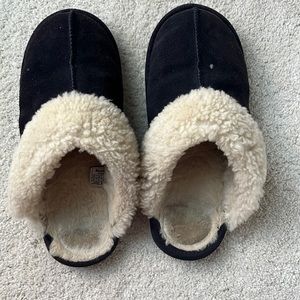 Bearpaw slippers